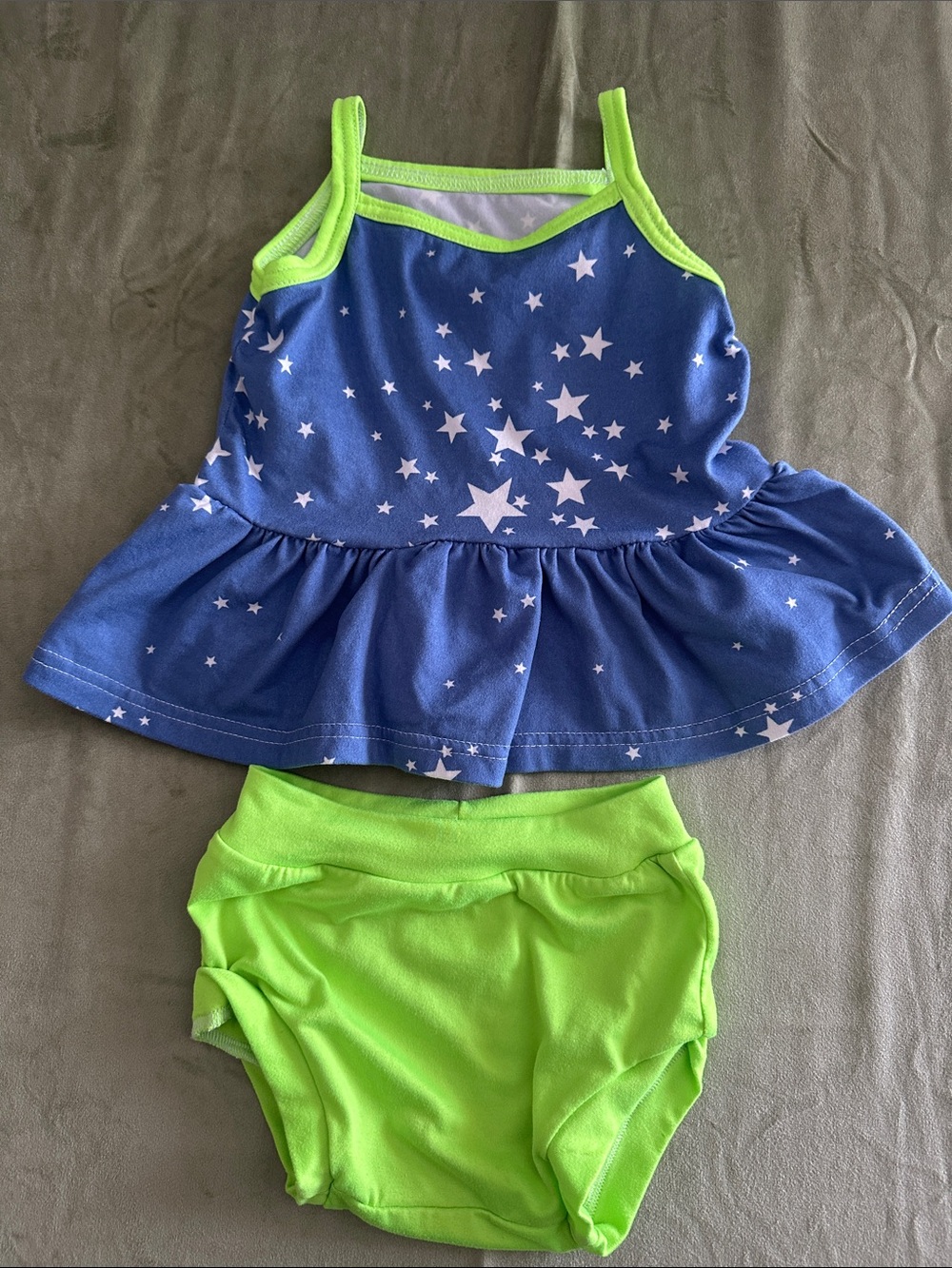 #954 Girls' Star-Print Two-Piece Matching Set in Blue & Neon Green handmade